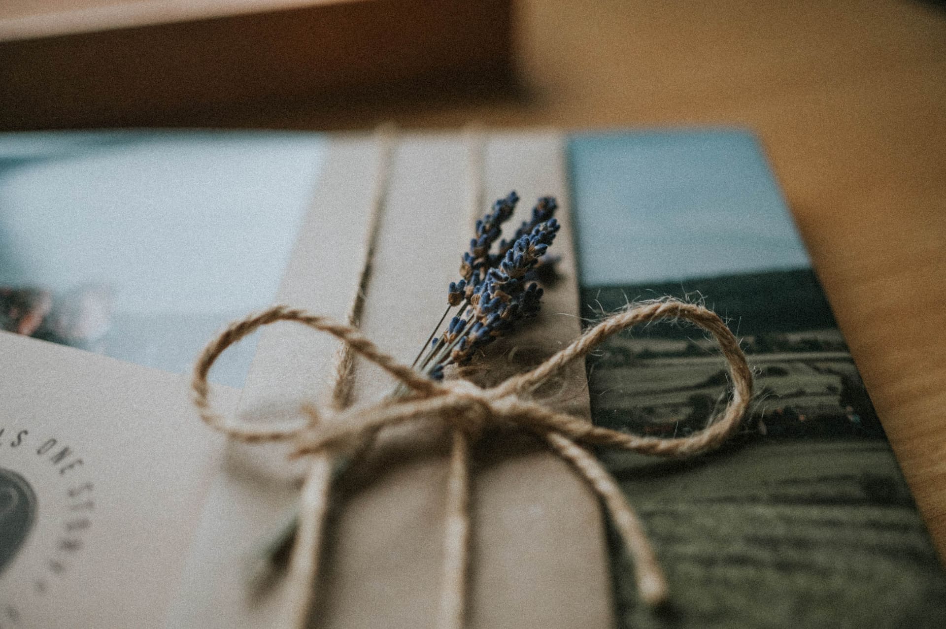 Wedding album with linen hardcover